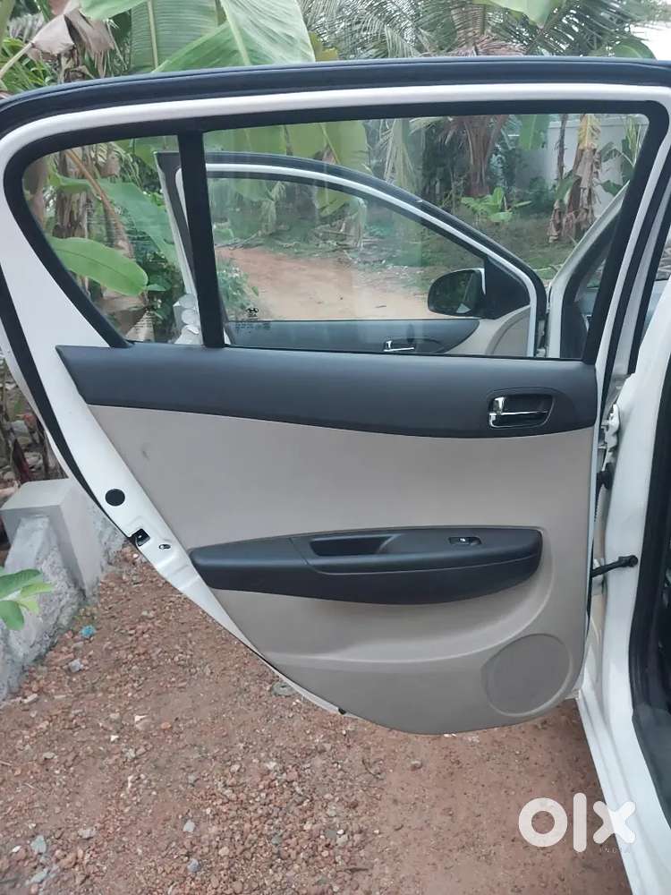 Hyundai I20 2012 Petrol Well Maintained