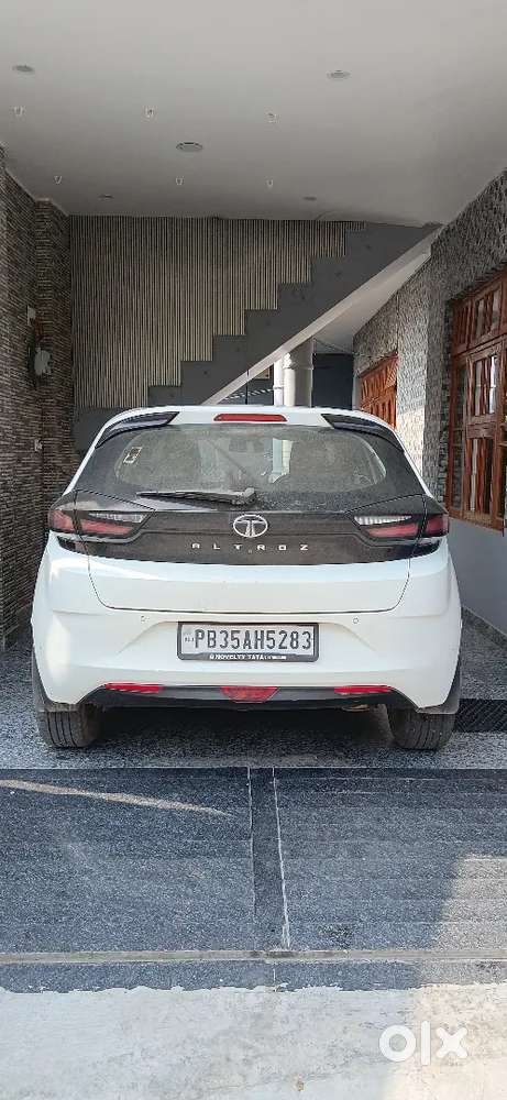 Tata Altroz, First Owner, Fully Insured Car, Less Driven.