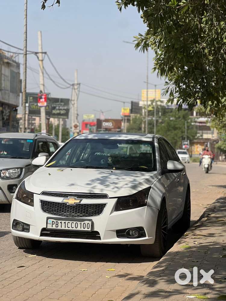 Chevrolet Cruze Diesel 2011 Year