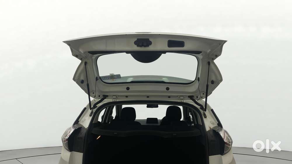 Tata Nexon 1.2 Revotron Xz Plus (s), 2023, Petrol