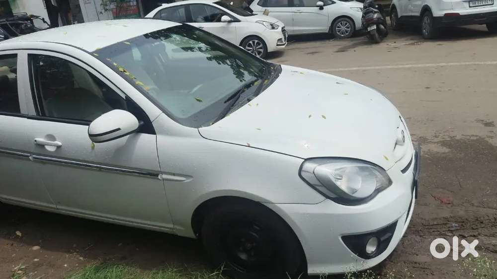 Hyundai Verna