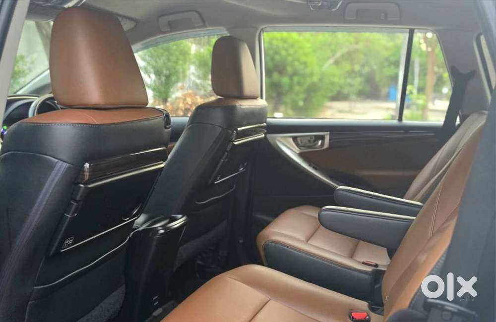 Toyota Innova Crysta [ ] 2.4 Zx At 7 Str, 2019, Petrol