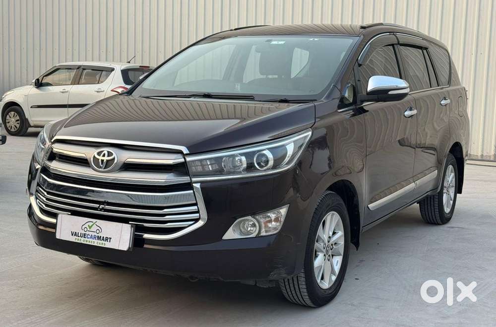 Toyota Innova Crysta 2.8z Automatic, 2017, Diesel