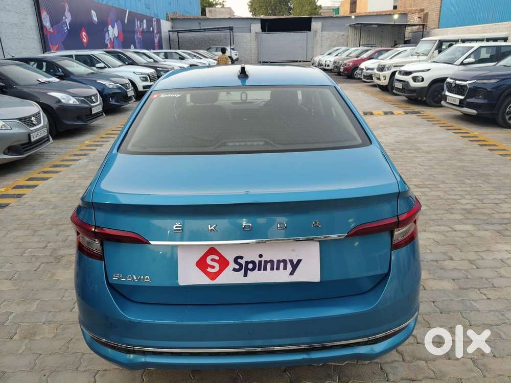 Skoda Slavia Style 1.0l Tsi At, 2022, Petrol