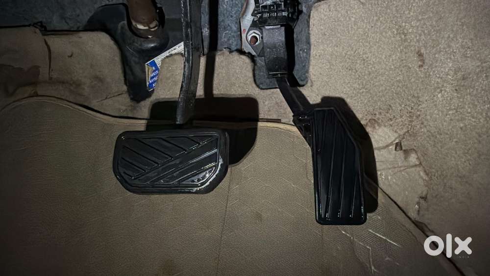 Maruti Suzuki Swift Dzire Zxi + Amt, 2017, Petrol