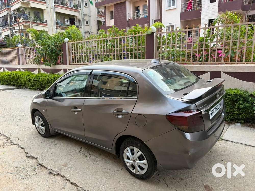 Honda Amaze 2015 Diesel Well Maintained