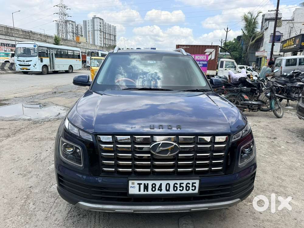 Hyundai Venue Petrol 2023
