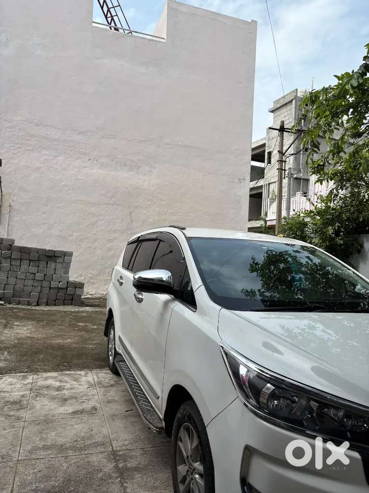 Toyota Innova Crysta 2019