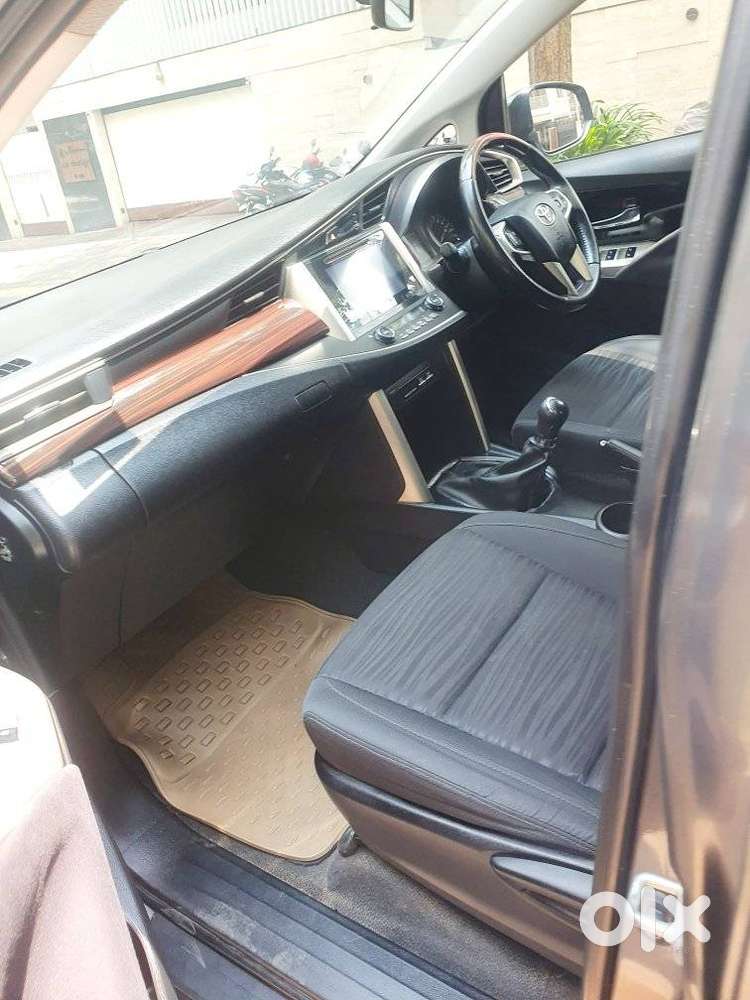 Toyota Innova Crysta 2.4 V 7 Str, 2017, Diesel