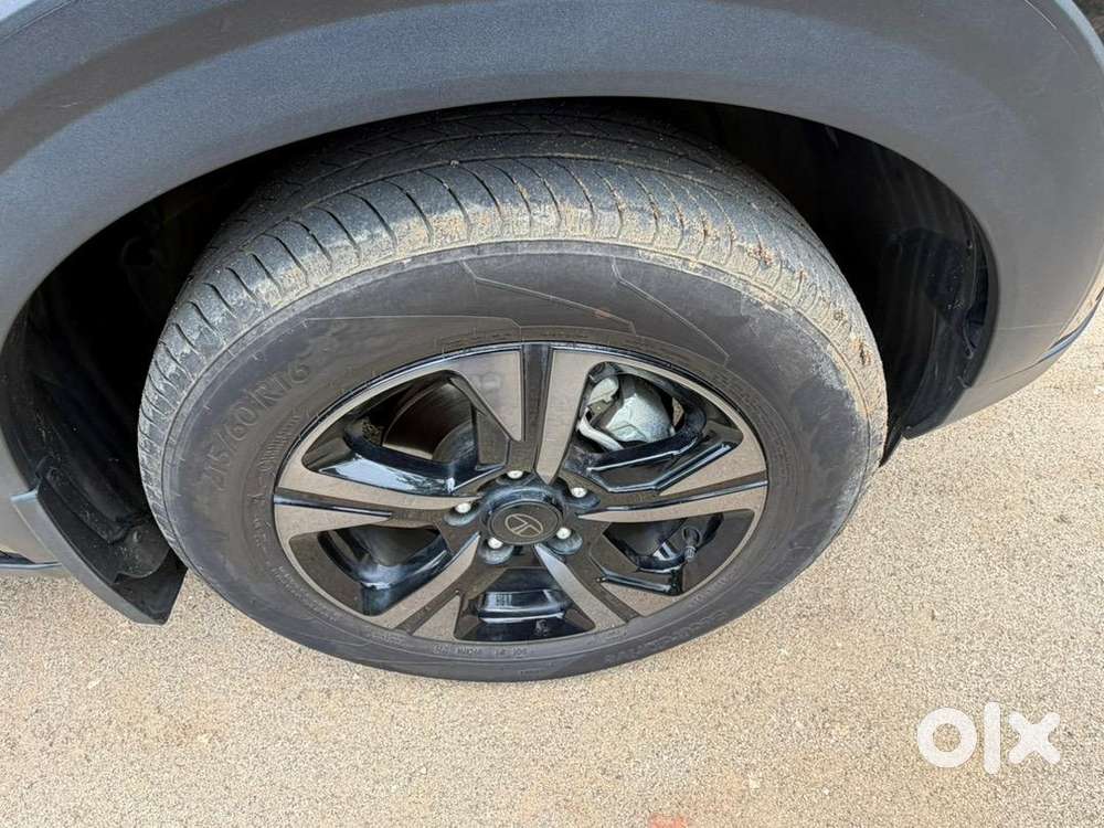 Tata Nexon Petrol Well Maintained