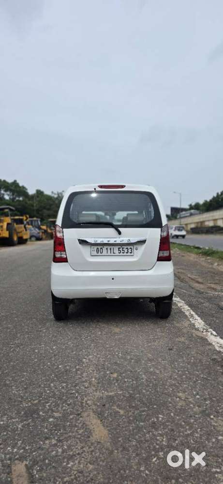 Maruti Suzuki Wagon R 1.0 Vxi Amt, 2017, Petrol