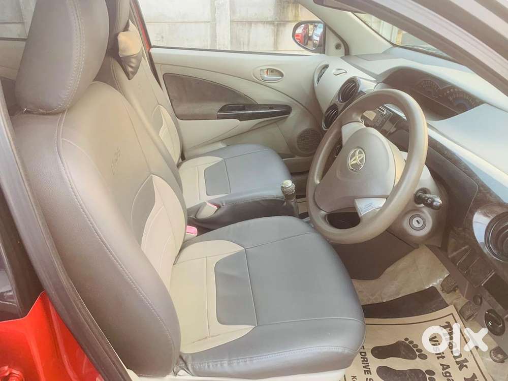 Toyota Etios Liva, 2016, Petrol