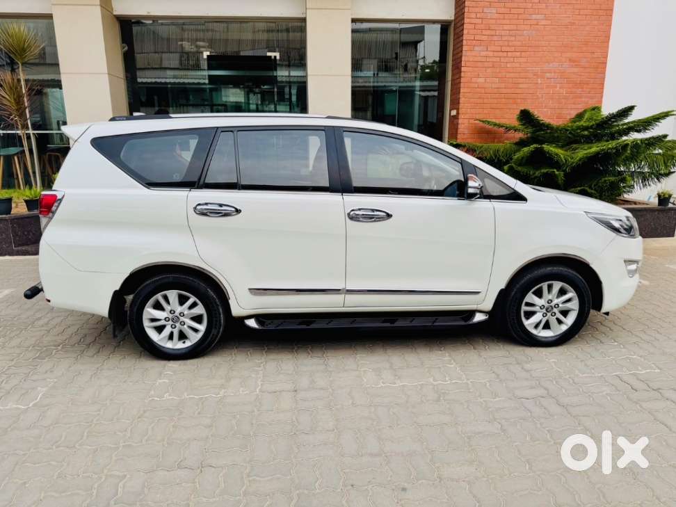 Toyota Innova Crysta 2.8 Zx At, 2017, Diesel