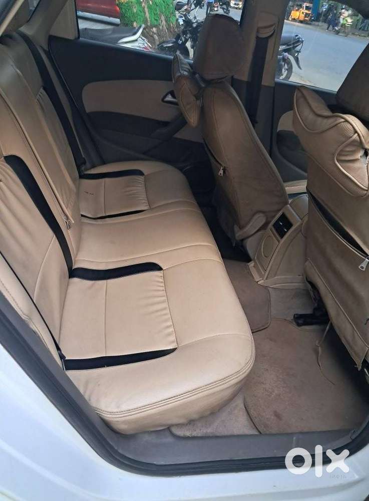 Volkswagen Vento 2010-2013 Diesel Comfortline, 2011