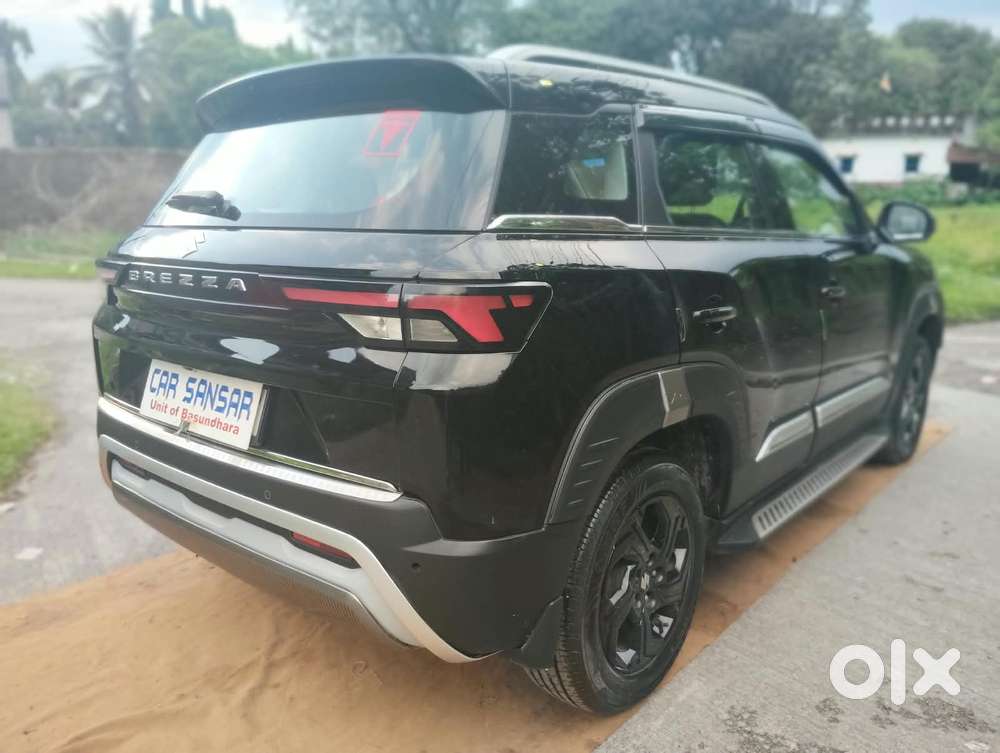 Maruti Suzuki Brezza 1.5 Zxi Smart Hybrid, 2023, Petrol