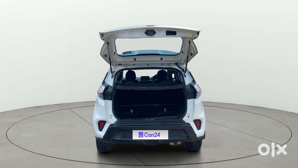 Tata Nexon 1.2 Revotron Xma Amt, 2022, Petrol