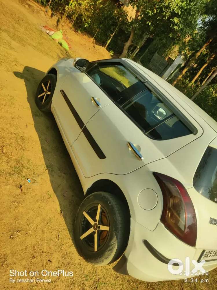 Maruti Suzuki Swift Vxi 2015 Petrol Alloy Wheels