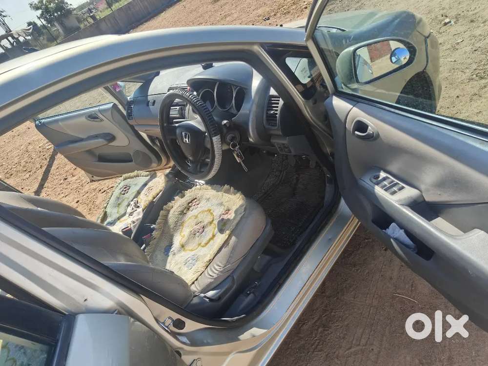 Honda City Zx 2006 Cng & Hybrids 130000 Km Driven