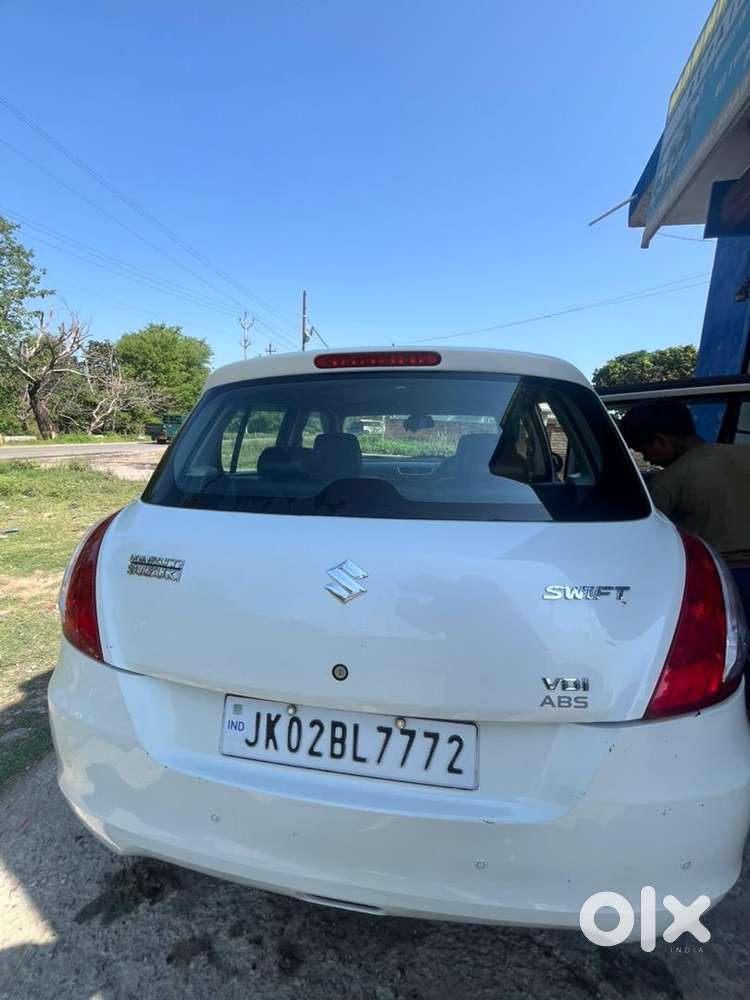 Maruti Suzuki Swift 2015 Diesel Well Maintained