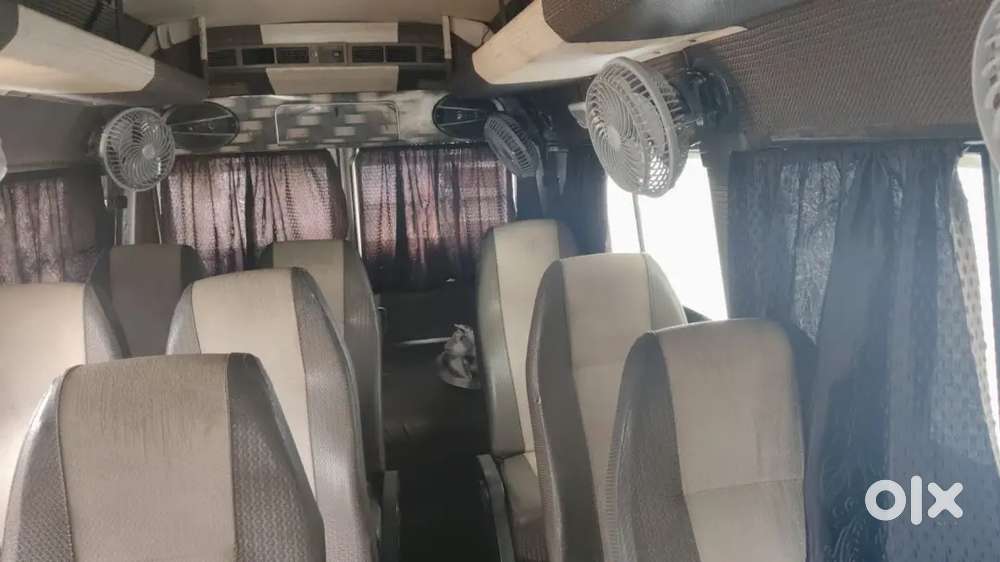 Tempo Traveler