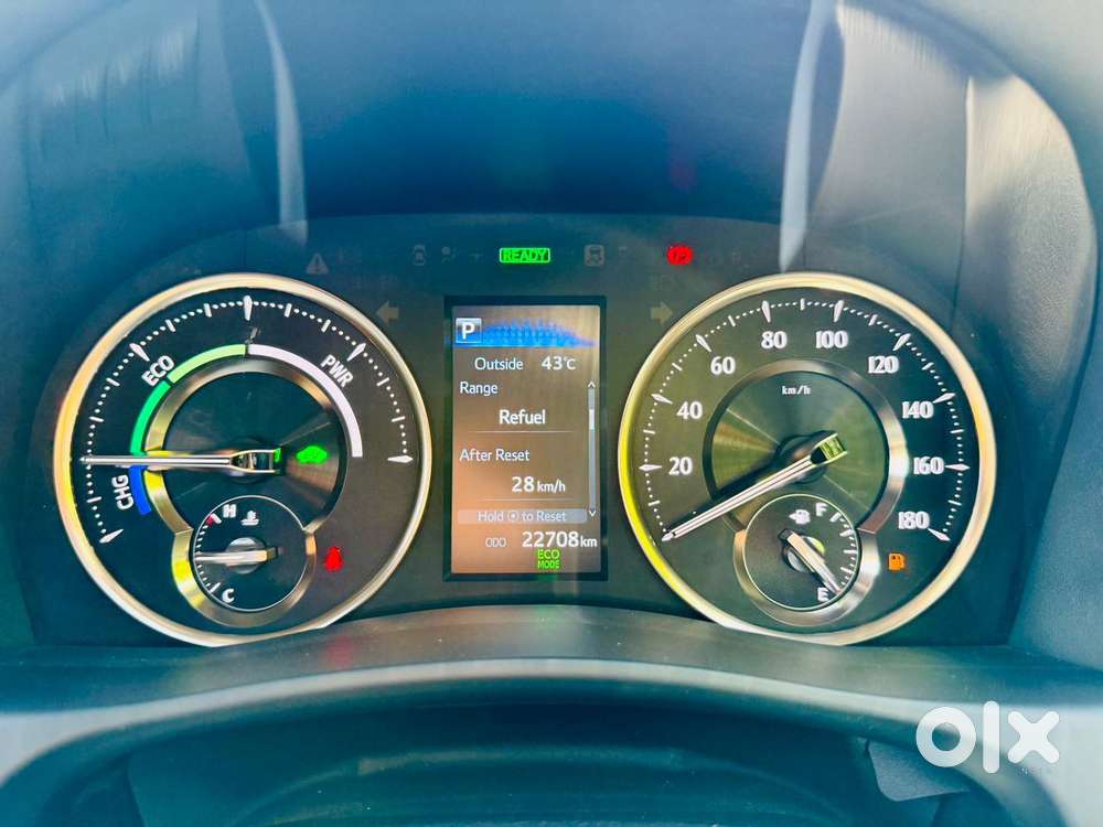 Toyota Vellfire 2.5 Hybrid, 2021, Petrol