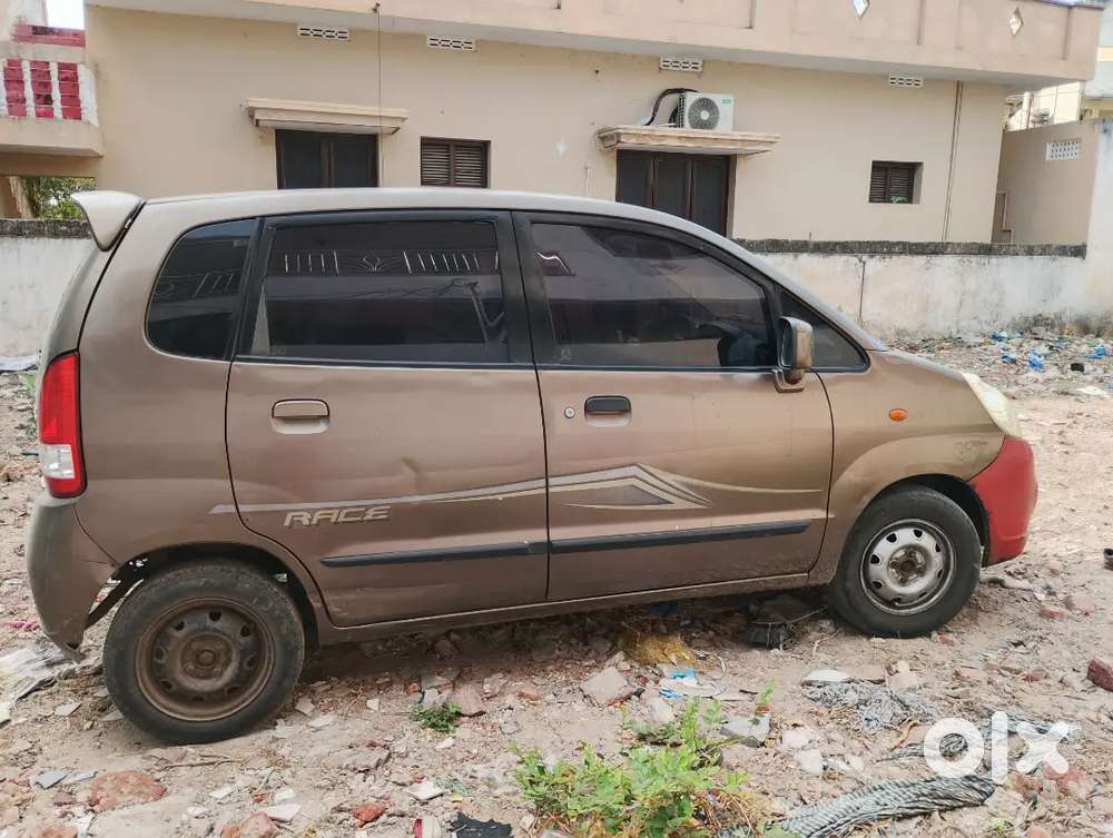 Maruti Suzuki Zen Estilo 2010