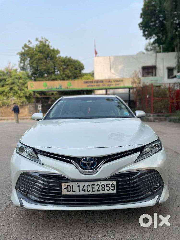 Toyota Camry 2.5 Hybrid, 2019, Petrol