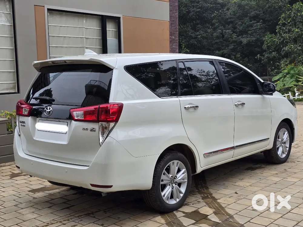 Toyota Innova Crysta 2018 Diesel Well Maintained
