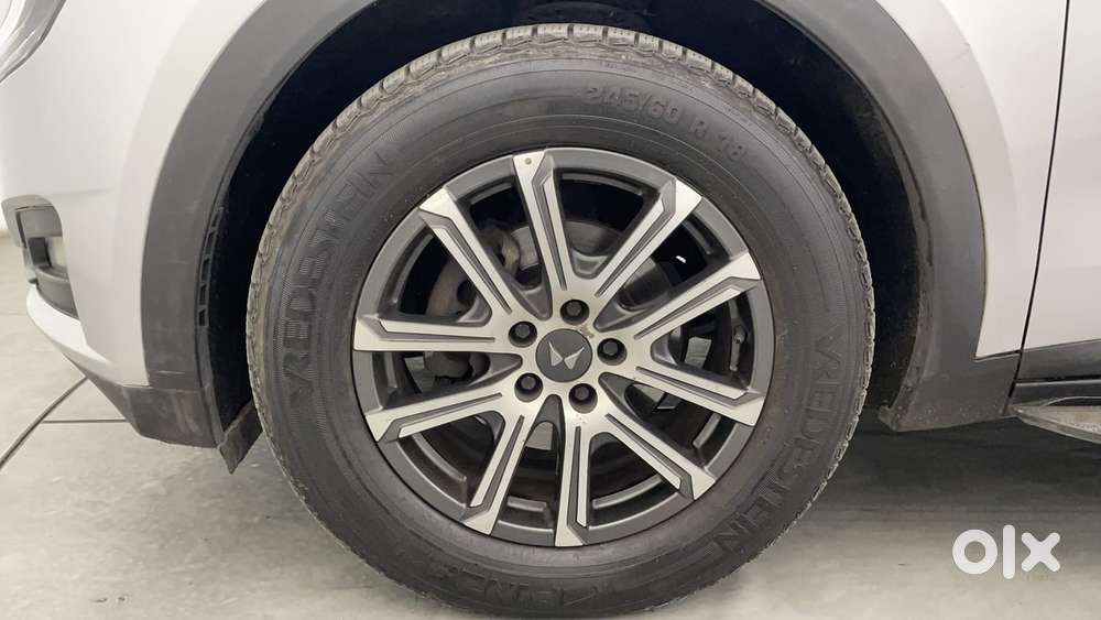 Mahindra Xuv700 2.0 Ax 7 Petrol At Luxury Pack Str, 2022, Petrol