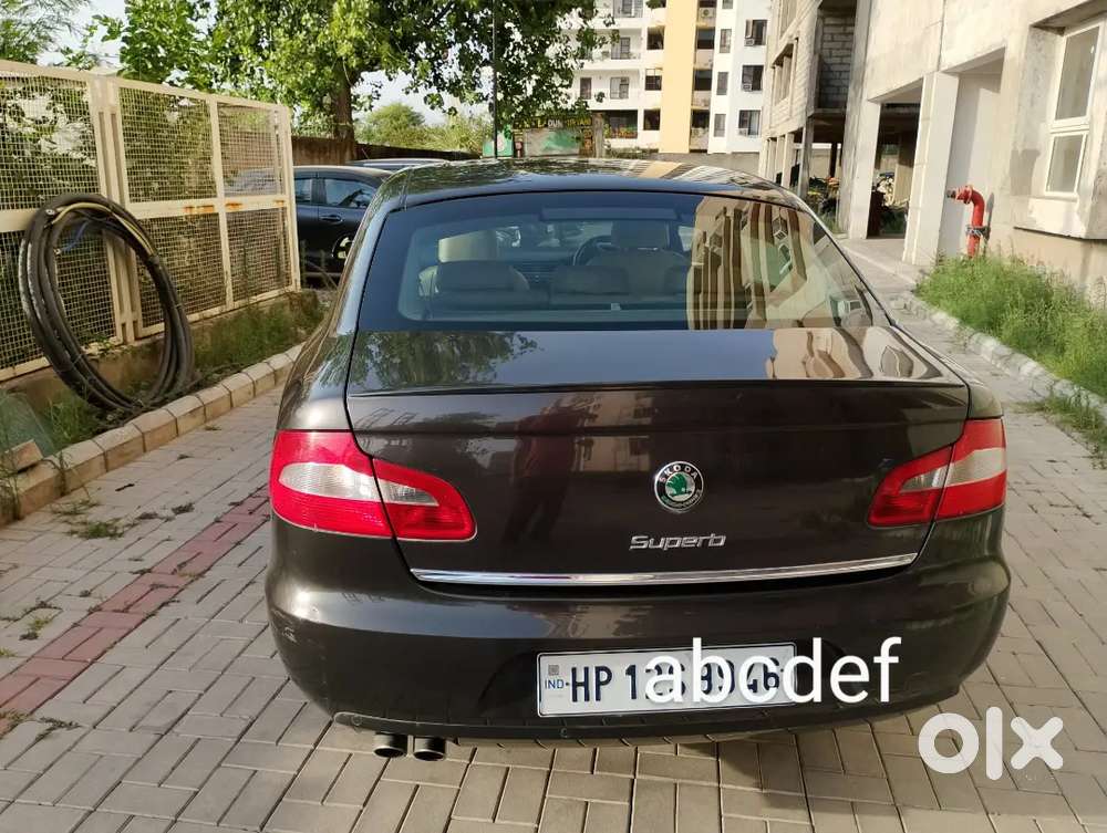 Skoda Superb 2011 Petrol 49216 Km Driven