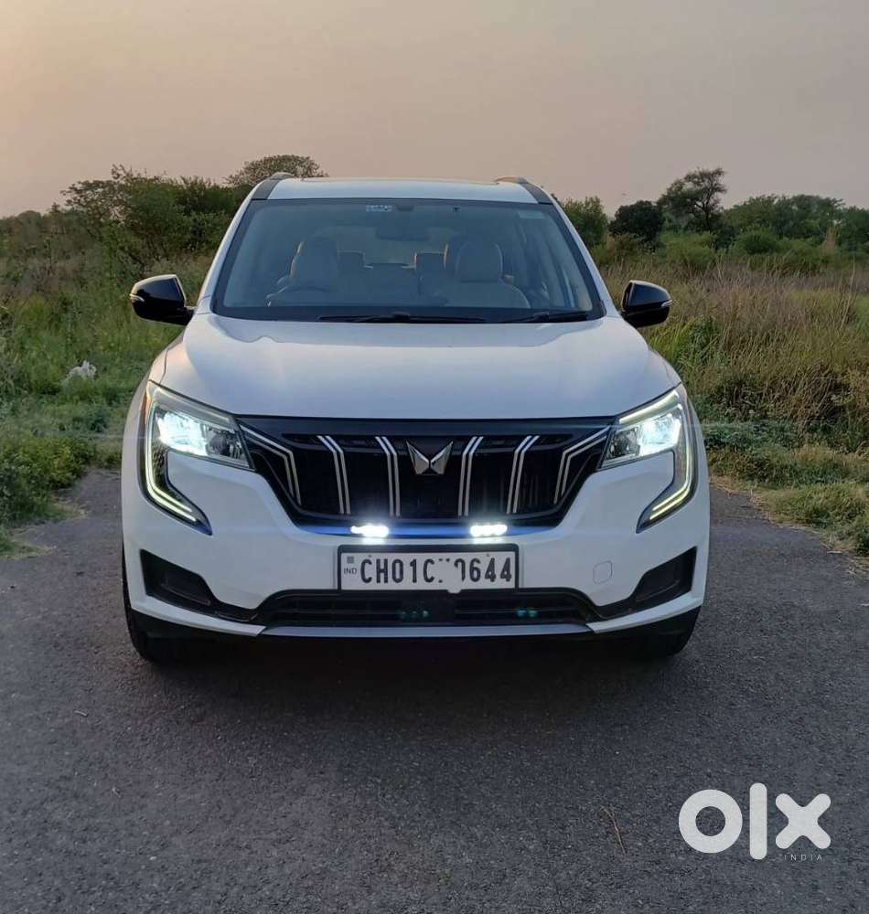Mahindra Xuv700 2.2 Ax 5 Diesel At 7 Str, 2025, Diesel