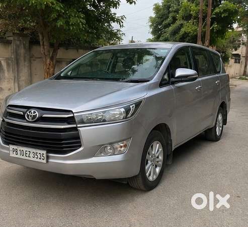 Toyota Innova Crysta 2016