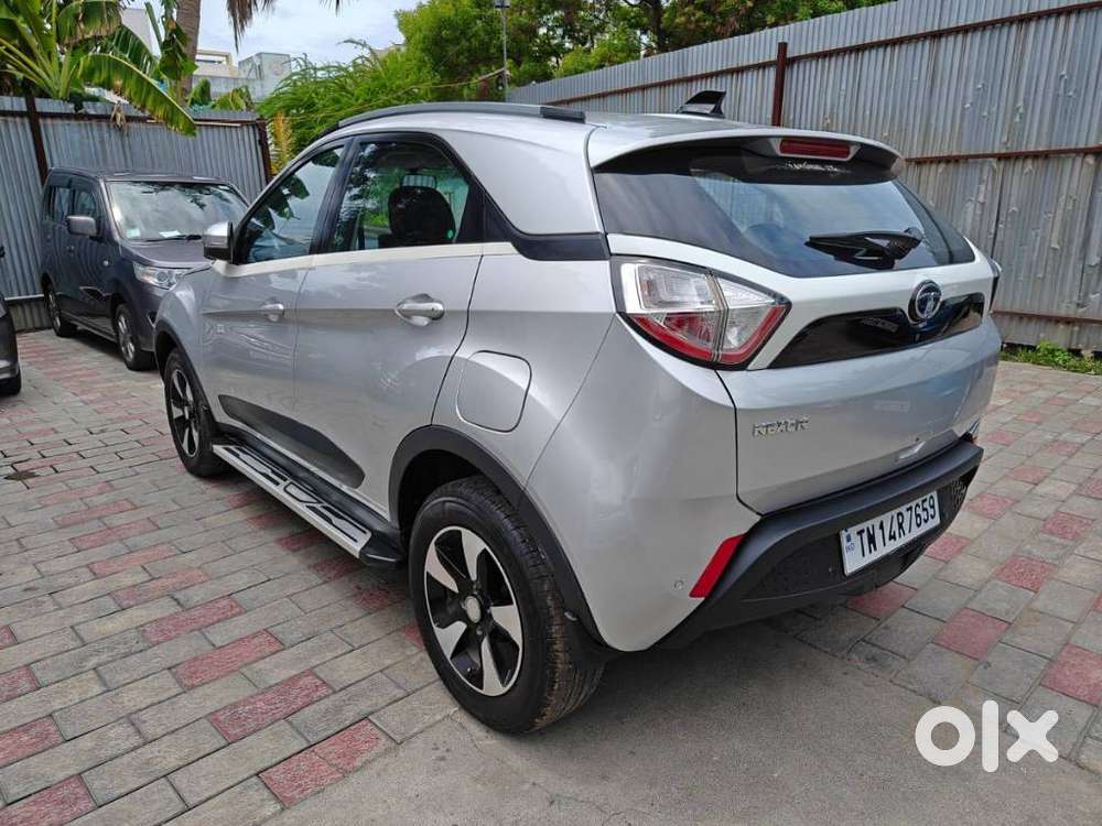 Tata Nexon 1.2 Revotron Xza Plus, 2018, Petrol