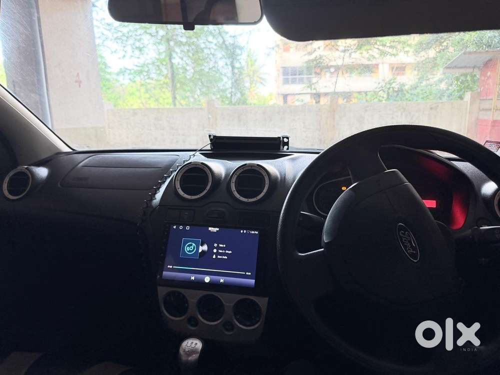 Ford Figo 2012 Petrol Well Maintained,base System White Headlights