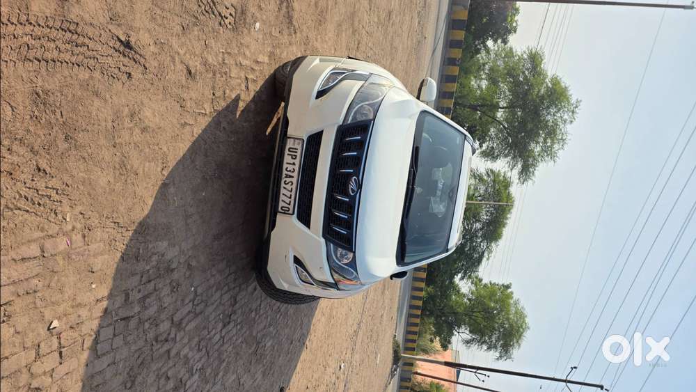 2016 Xuv500 W10  Sunroof  New Tyres Only 6 Months Old  Mint Conditi