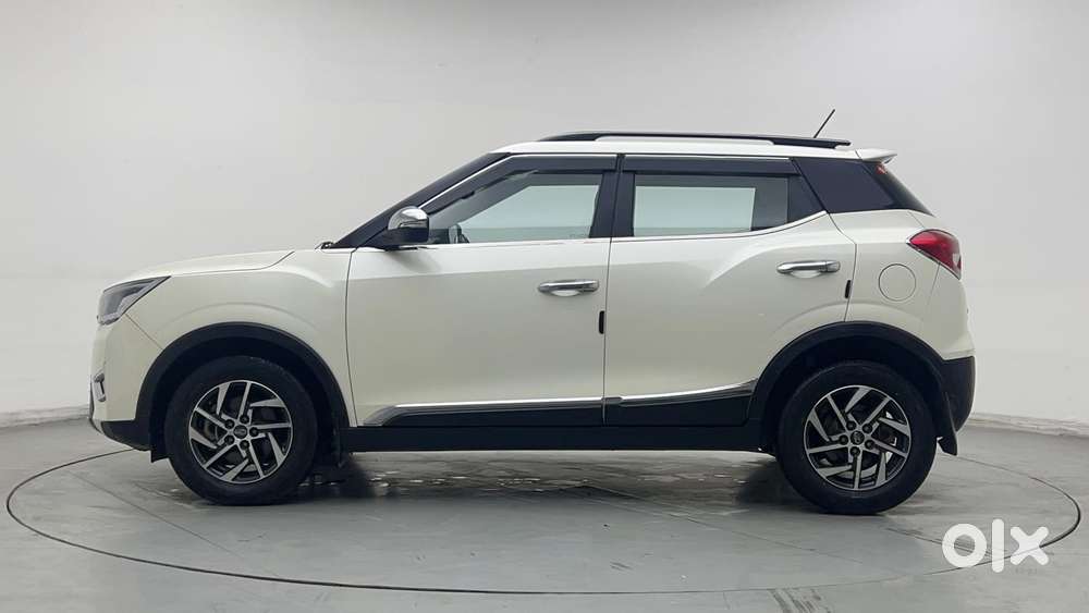 Mahindra Xuv300 W8 (o) 1.5 Diesel Amt, 2022, Diesel