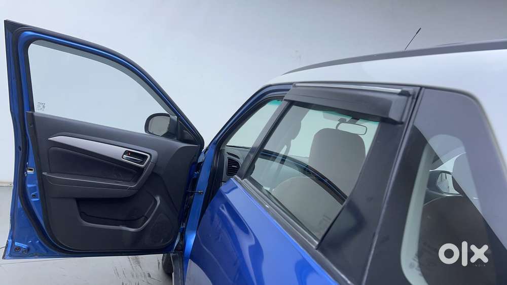 Maruti Suzuki Vitara Brezza Zdi+ Dual Tone Mt, 2017, Diesel