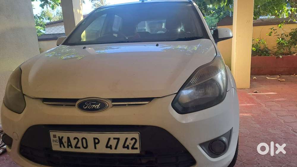 Ford Figo Petrol 2011