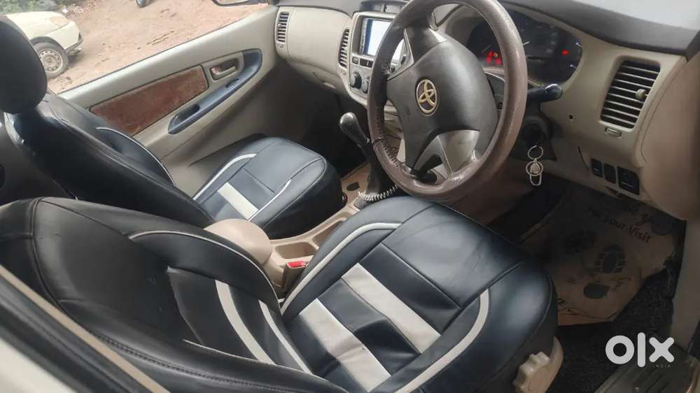 Toyota Innova 2014 Diesel Well Maintained