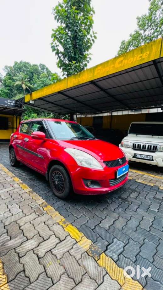 Maruti Suzuki Swift Vxi + Manual, 2014, Petrol