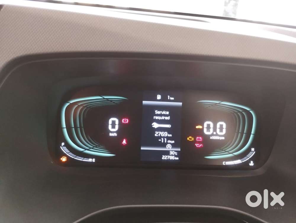 Kia Carens 1.5 Prestige 7 Str, 2023, Petrol