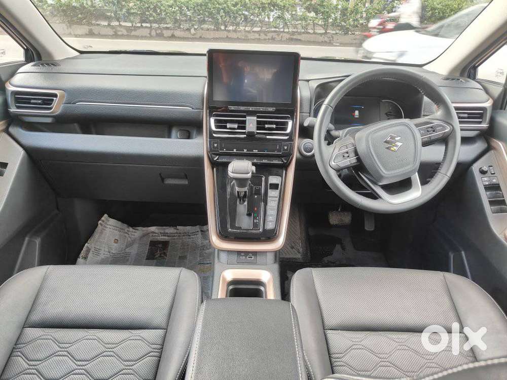 Maruti Suzuki Invicto Alpha Plus 7str, 2025, Petrol