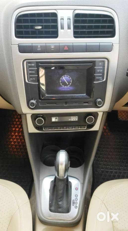 Volkswagen Vento 1.2 Tsi Highline Plus At, 2016, Petrol