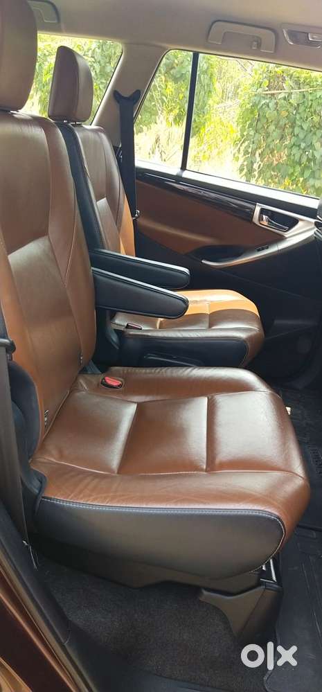 Toyota Innova Crysta 2.8z Automatic, 2016, Diesel