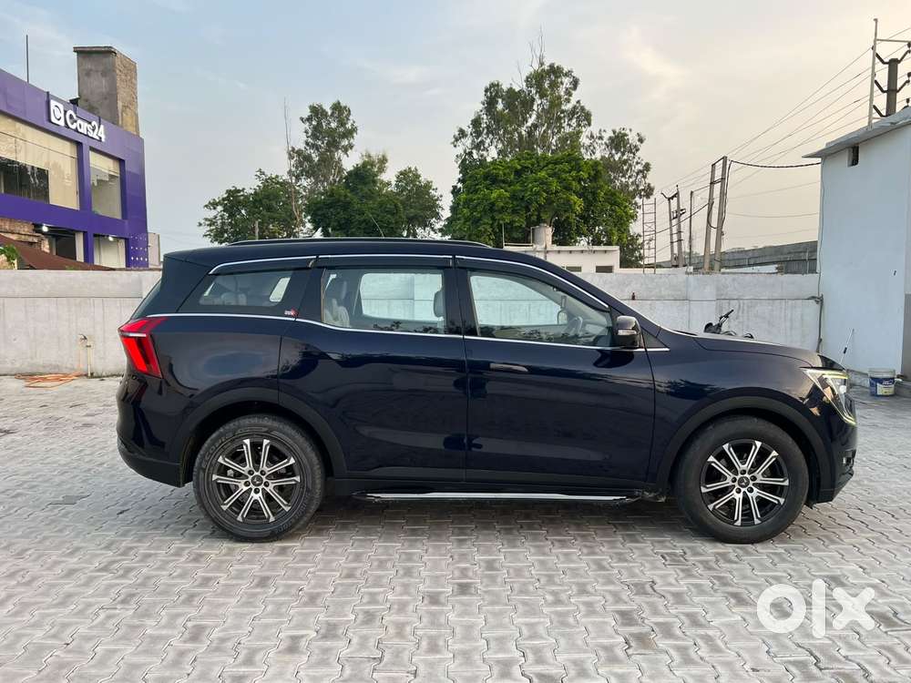 Mahindra Xuv700 2.0 Ax 7 Petrol At Luxury Pack Str, 2022, Petrol