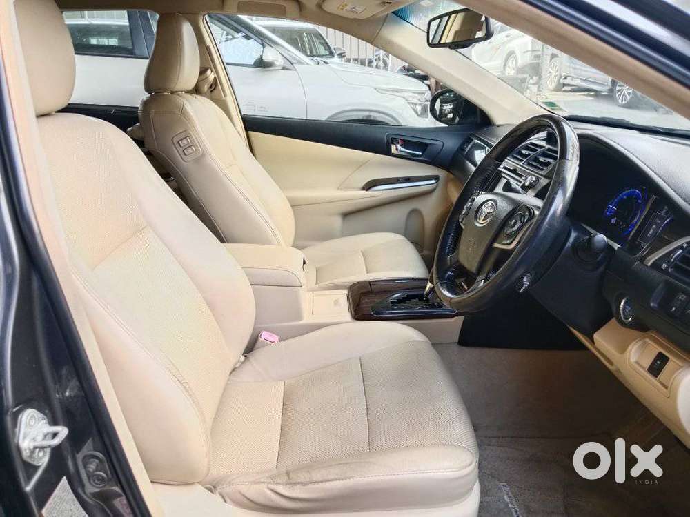 Toyota Camry 2.5 Hybrid, 2015, Petrol