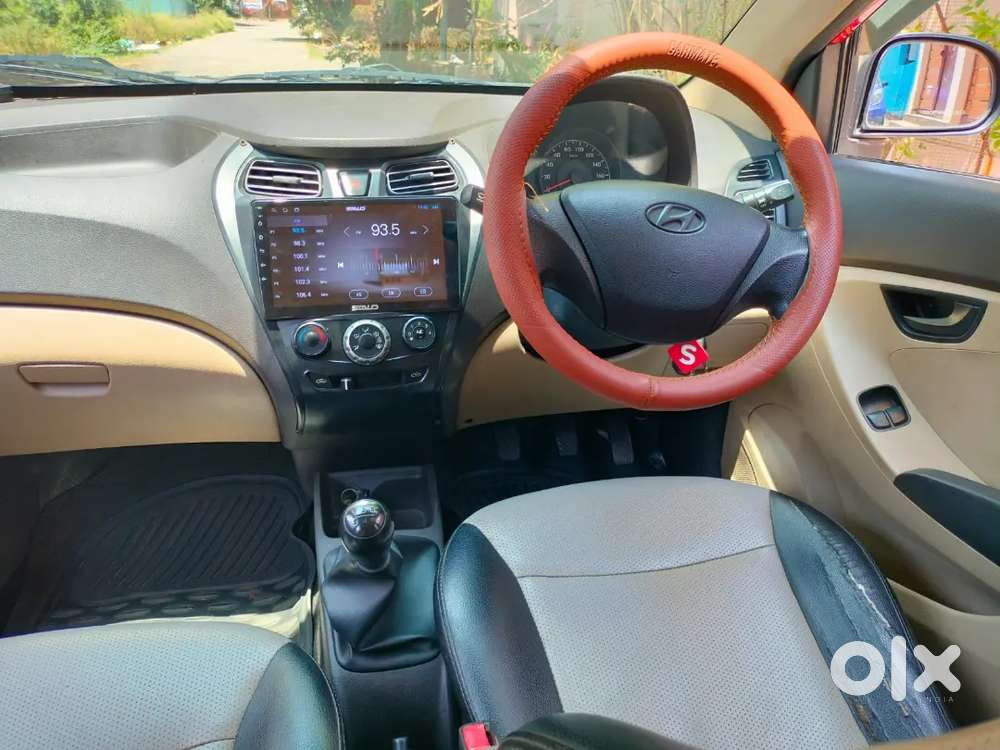 Hyundai Eon Magna 2015