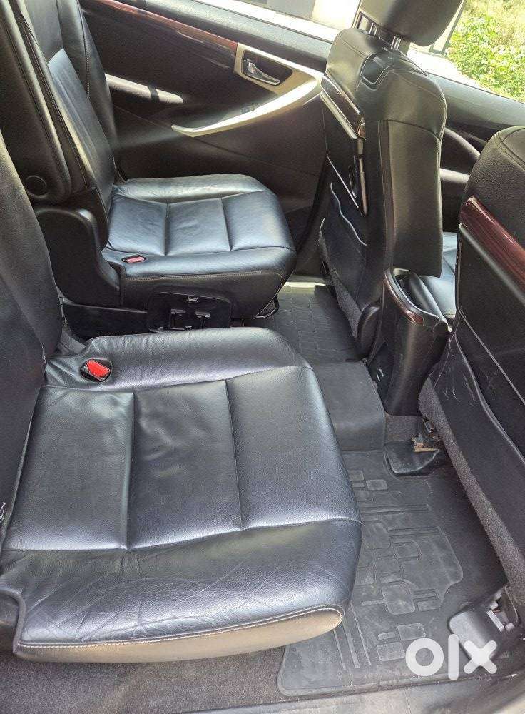 Toyota Innova Crysta 2.4 Z 7 Str, 2016, Diesel