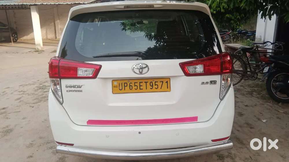 Toyota Innova Crysta 2016 Diesel 228262 Km Driven