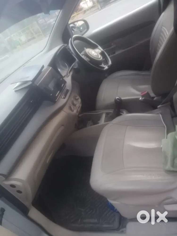 Maruti Suzuki Ertiga Vxi 2023 Cng Manual